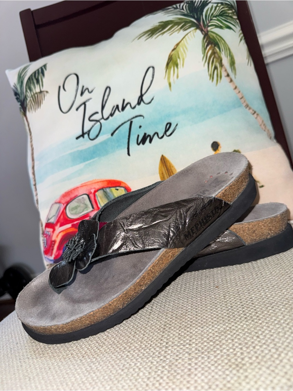 P6 Mephisto Metallic Gray Violette Thong Women'S Sandals Size 40